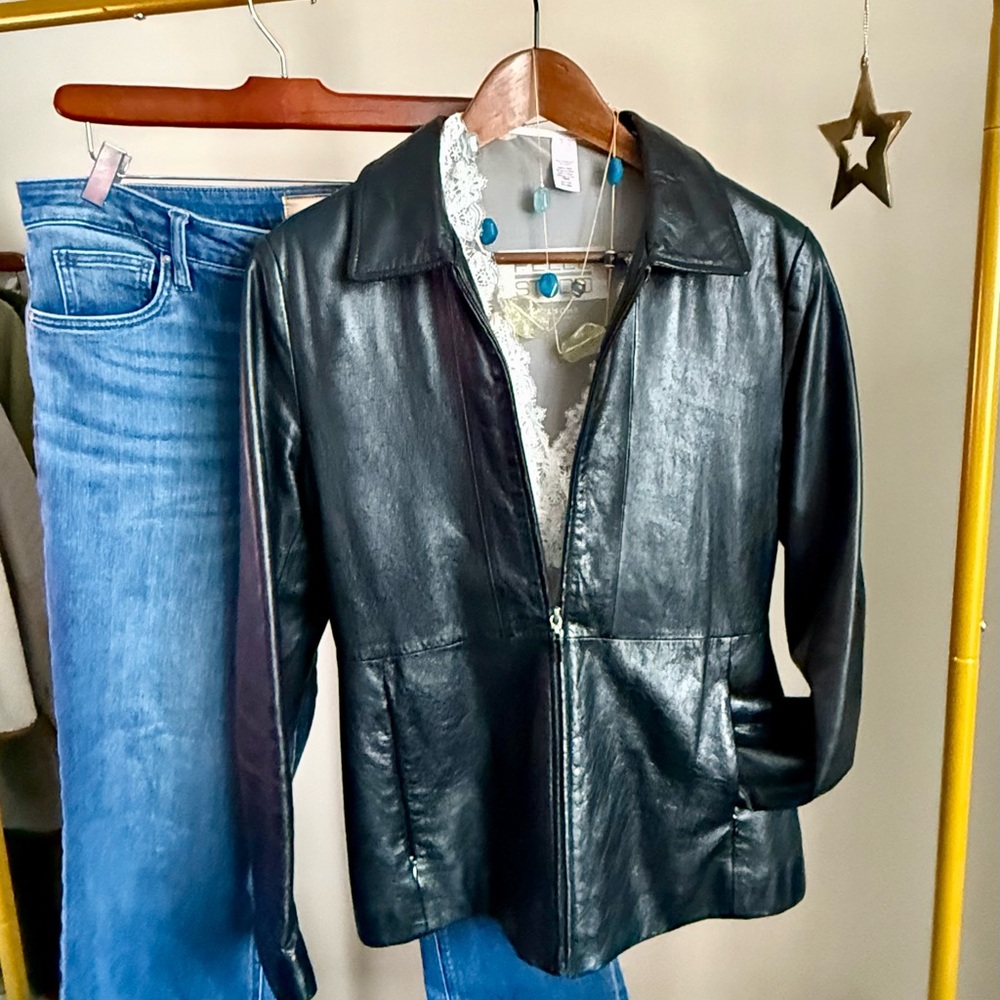 Vintage Victoria’s Secret Lace Mesh Bodysuit Sheer Bell Sleeve Y2K Romantic Top - Picture 6 of 10